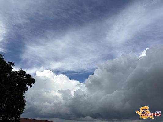 Vikend v oblakih, teden z več sonca