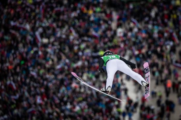 Domen Prevc poletel do drugega mesta