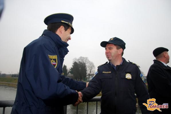 FOTO: Petišovci: Po reki Muri letos odplavala kapa hrvaških policistov