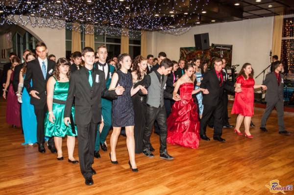 FOTO: Maturantski ples Srednje šole za gostinstvo in turizem Radenci