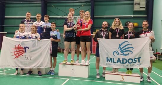 Osvojili tretje mesto v Slovenski badmintonski ligi