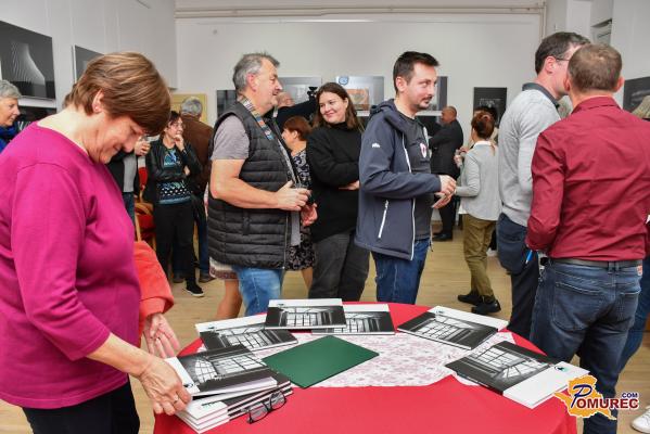 FOTO: Nagrajene fotografije v čudovitem ambientu Lendavskega gradu