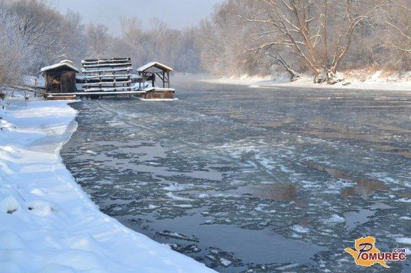 Zimski solsticij prinaša najdaljšo noč in najkrajši dan 