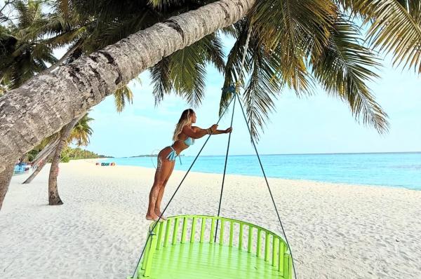 Znana Pomurka uživa na Maldivih