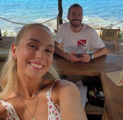 Prekmurka delila utrinke iz zakulisja serije Skrito v raju