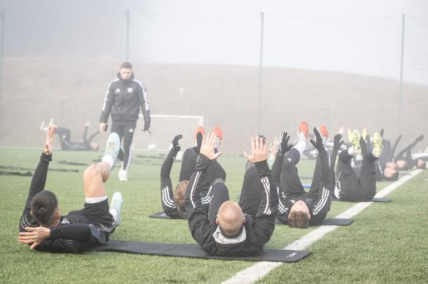 Čarno-bejli znova v pogonu: začetek priprav in pogled proti Turčiji