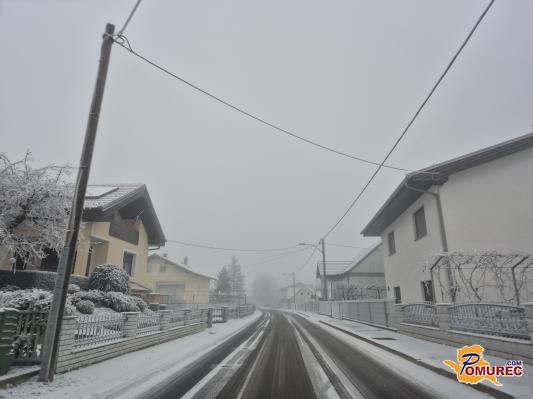 FOTO: Zjutraj je Beltince presenetil sneg, kakšno bo vreme v prihodnjih dneh?