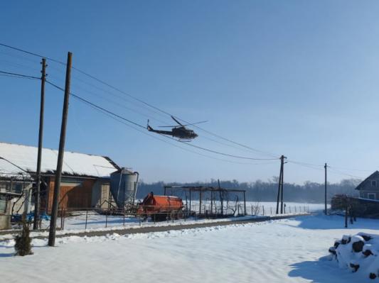 Zaradi zastrupitve z ogljikovim monoksidom v Pomurju posredovali gasilci in helikopter