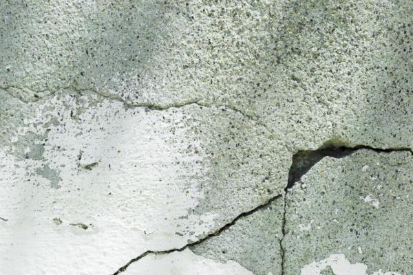 Danes so se kar dvakrat stresla tla