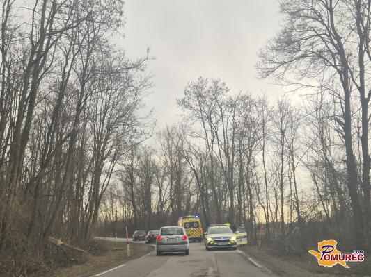 FOTO: Počilo pri Murski Soboti, promet je oviran