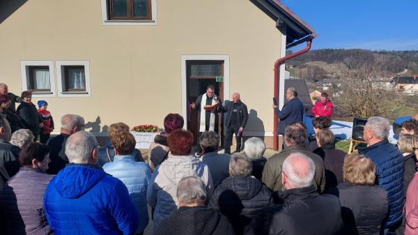 FOTO: Društvo upokojencev Grad odprlo vrata prenovljenega župnišča