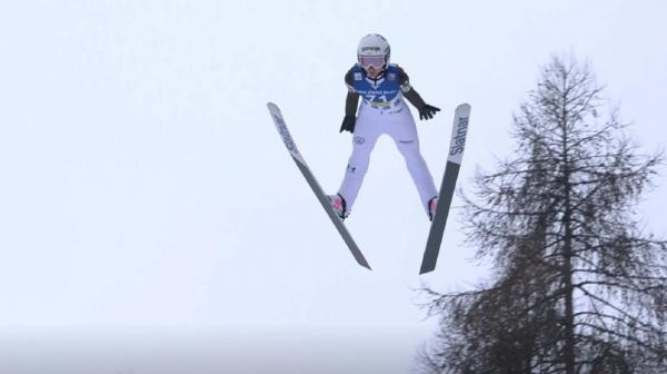 Niko Prevc daljava dneva popeljala na tretjo stopničko