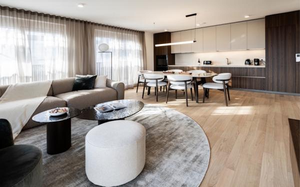 Penthouse stanovanja v Bežigrajski petki navdušujejo z dvema terasama, zasebnostjo in panoramskimi razgledi: To je ljubljanska soseska, kjer razgledi