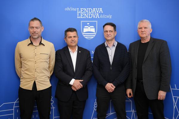 FOTO in VIDEO: V Lendavi odprli Borzenovo svetovalno pisarno kontaktne točke OVE