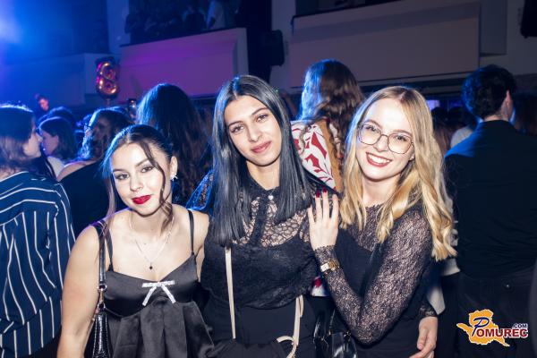 FOTO in VIDEO: Tradicionalna Bujta repa napolnila Festivalno dvorano v Ljubljani