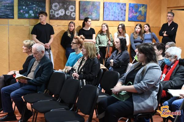 FOTO: Kako živijo ženske danes? Novi zbornik razkriva številne izzive