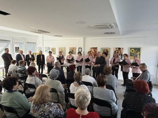 FOTO: Tako so v Mensani pozdravili pomlad