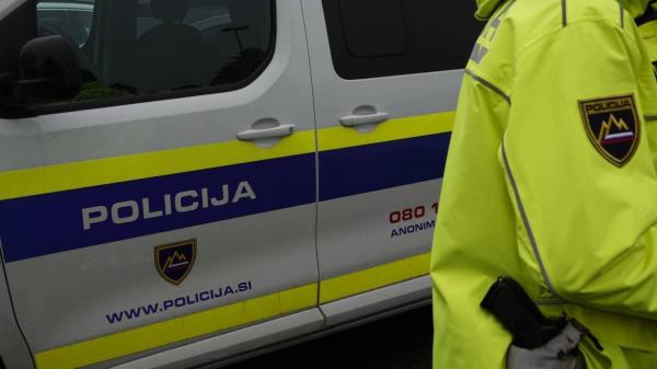 Kolesarka in kolesar poškodovana, v Pomurju tudi delovna nezgoda