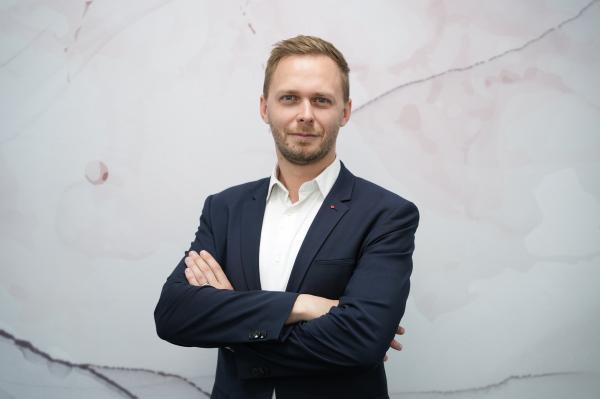 Damijan Bezjak Zrim: »Ko prideš iz ene majhne občine na Goričkem v Ljubljano, gledaš stvari drugače«