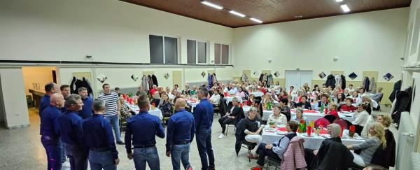 FOTO: V Rakičanu ob dnevu žena praznovalo 120 krajank