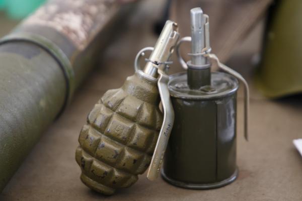 V Lokavcih našli nevarna eksplozivna sredstva