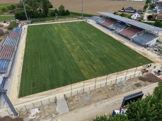 FOTO: Igrišče NK Nafta dobiva novo podobo