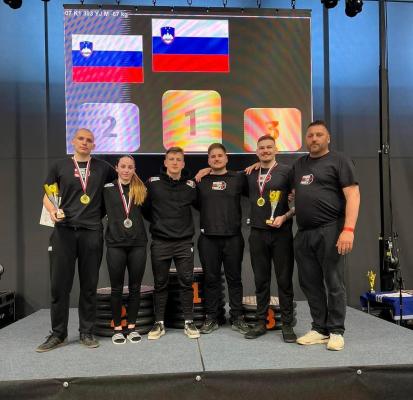 FOTO: Pomurski borci med najboljšimi, osvojili dve zlati in eno srebro medaljo