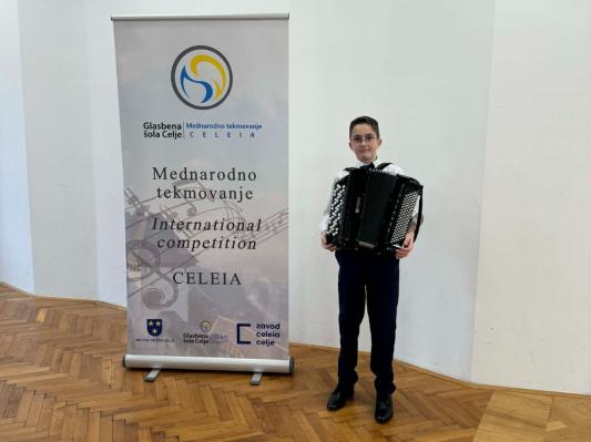 Mladi harmonikar iz Beltincev osvojil 1. mesto na mednarodnem tekmovanju