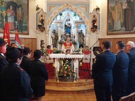 FOTO: Dež med Florijanovo mašo gasilcem prinesel posebno simboliko