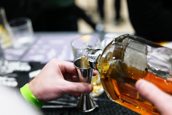 Dobra novica za ljubitelje žganih pijač, ti izdelki so varni za uživanje