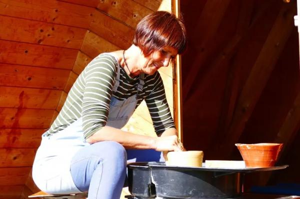 FOTO: Pomurska lončarka vpisana v Register nesnovne kulturne dediščine