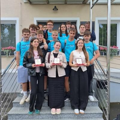 FOTO: Na Cankovi počastili generacijo devetošolcev