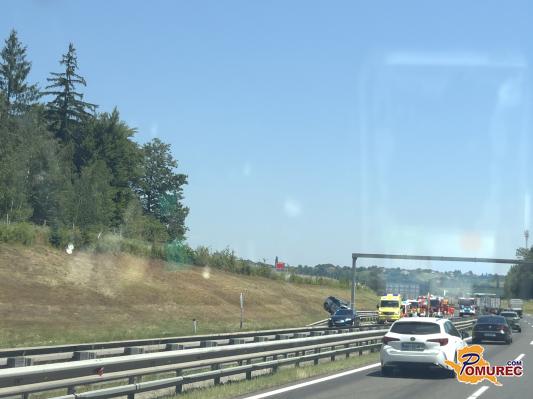 Znane so podrobnosti nesreče na pomurski avtocesti: voznico s helikopterjem prepeljali v bolnišnico