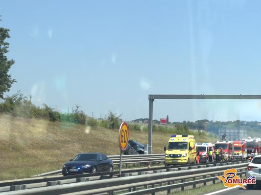 FOTO: Na pomurski avtocesti prišlo do hude nesreče, posredoval je helikopter