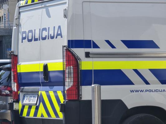 V Pomurju dva poskusa samomora in tatvina motornega vozila