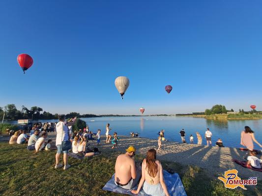 FOTO in VIDEO: Spektakularni nizki preleti nad Soboškim jezerom navdušili obiskovalce