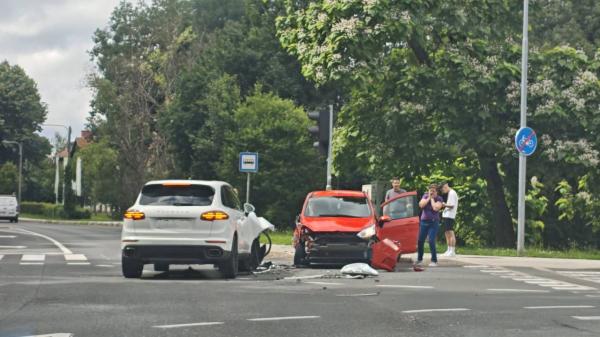 Prometna nesreča v Rakičanu, promet je oviran