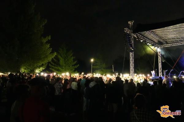 FOTO in VIDEO: Klapa Intrade in spektakel na nebu navdušili Radence