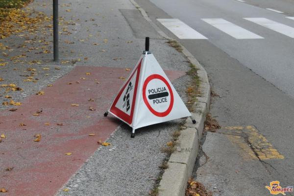 Trčili osebni vozili, ena oseba poškodovana