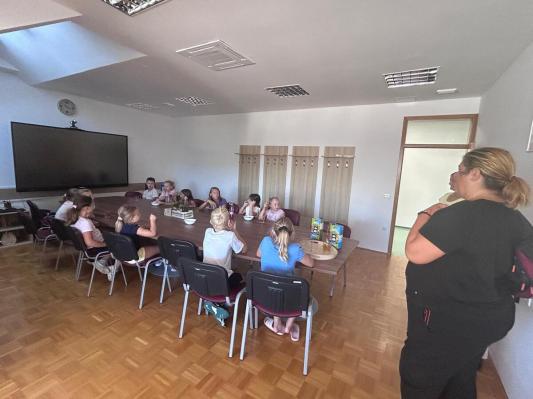 FOTO: Otroška radovednost popestrila dogajanje v Rogašovcih