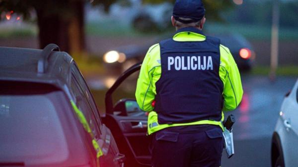 V Pomurju prijeli 14 tujcev, policisti obravnavali tudi izsiljevanje