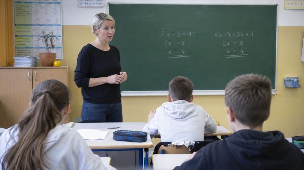 Kdo bo učil? Pomurske šole tik pred začetkom pouka še iščejo kader