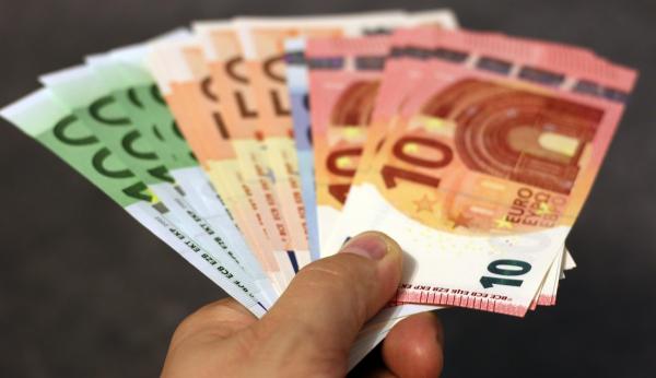 Študenti te pomurske občine lahko prejmejo nagrado, na voljo kar 5.500 evrov