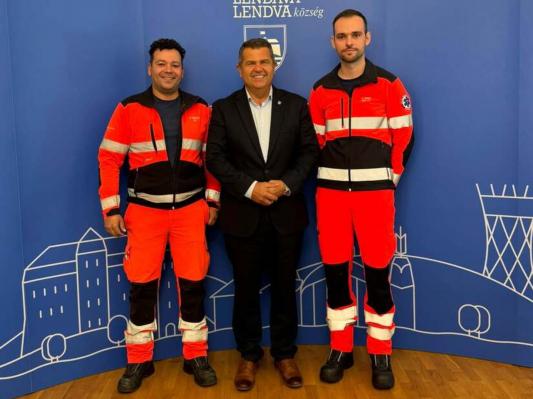 FOTO: Izjemen dosežek pomurskih reševalcev, osvojila sta prvo mesto