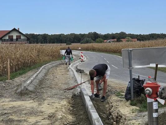 FOTO: Nova pešpot dobiva podobo, predvideni zaključek je že zelo blizu