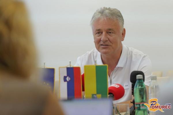 Pomurska občina ukinja delo od doma: »V službo se prihaja na delovno mesto«