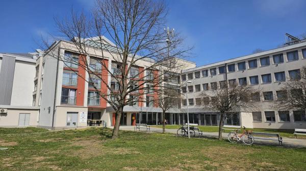 Dom starejših Rakičan z milijonskim primanjkljajem, sanacijski načrt še brez potrditve