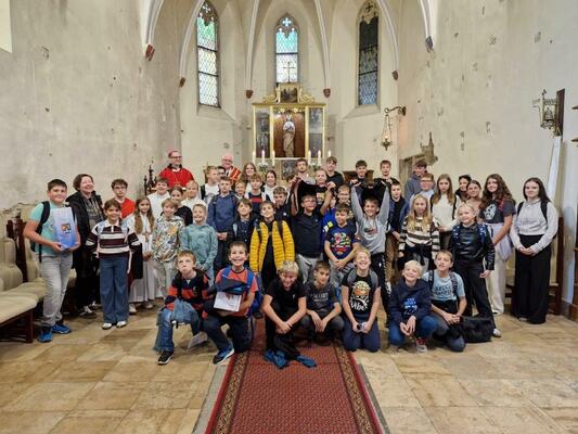 FOTO: Ministranti soboške škofije romali na Madžarsko, sprejel jih je tamkajšnji škof