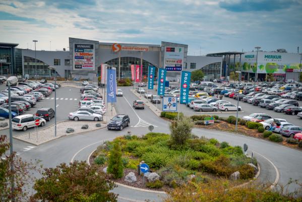 Pomurci bodo imeli še en razlog za skok čez mejo, prihaja priljubljena trgovina z luksuznimi znamkami